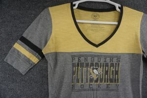 Pittsburgh Penguins T Shirt Womens Large Short Sleeve V Neck 47 Brand NHL Logo